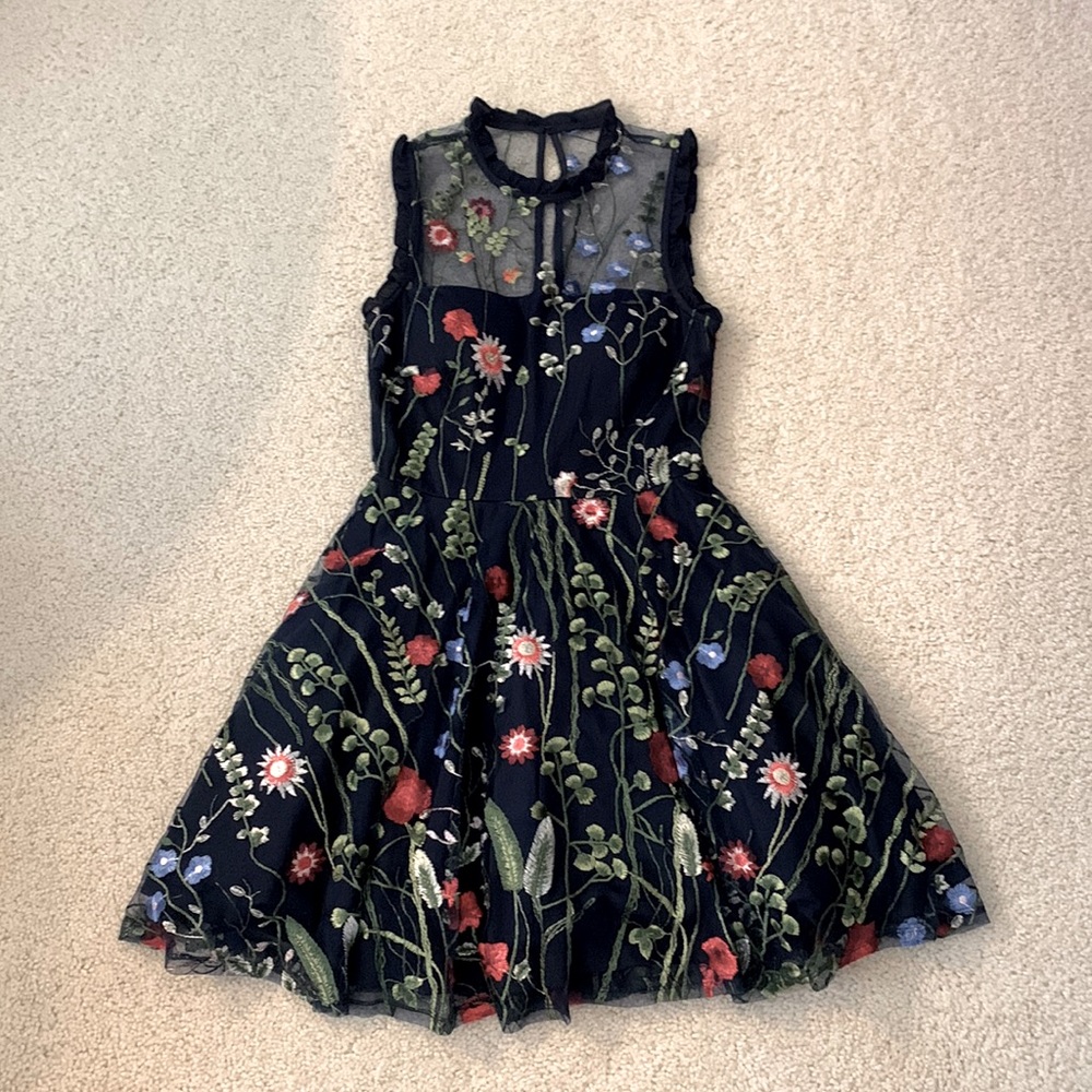 Navy Embroidered Flower Dress, size 3